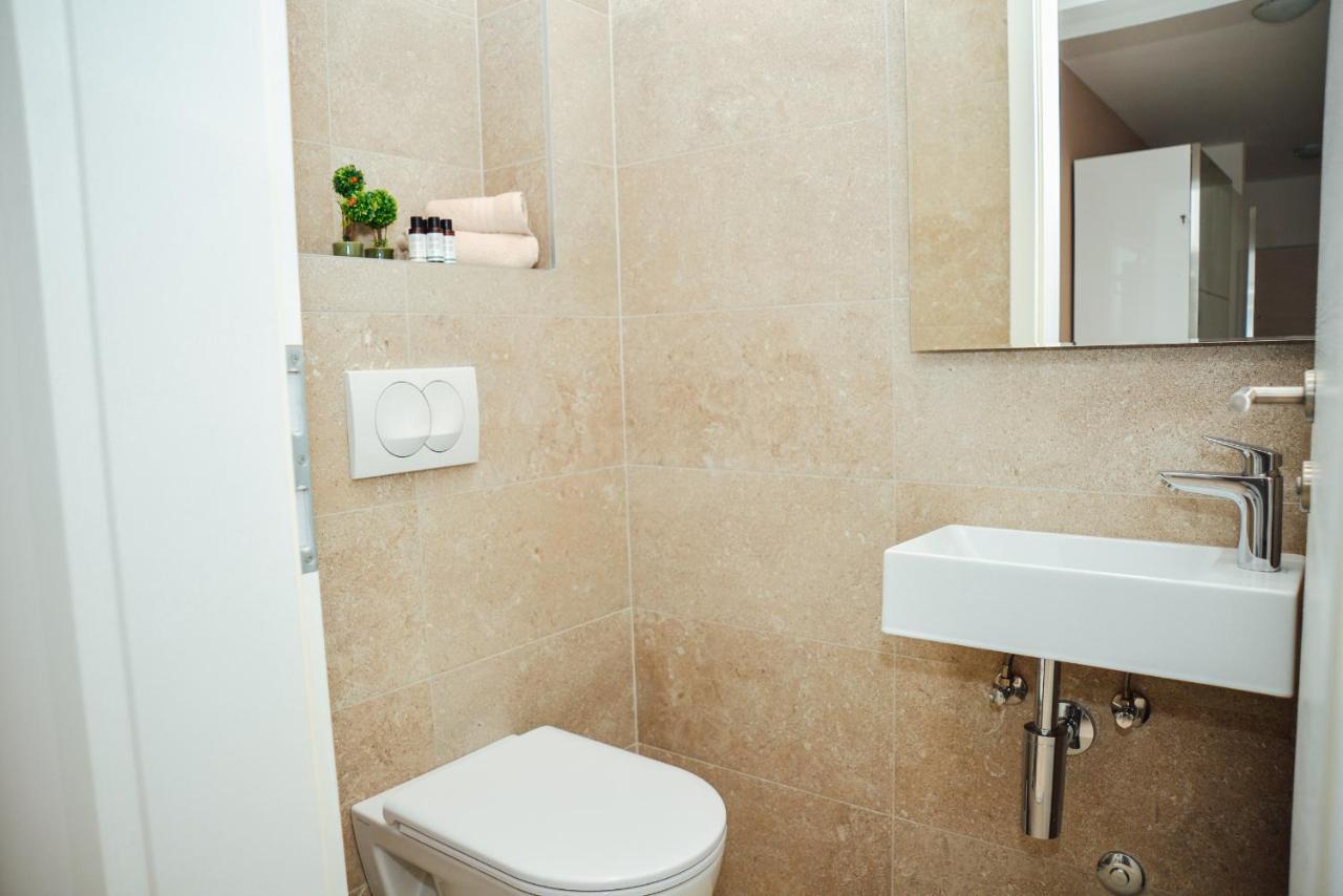 Ily Apartment With Sea View Kotor Exteriör bild