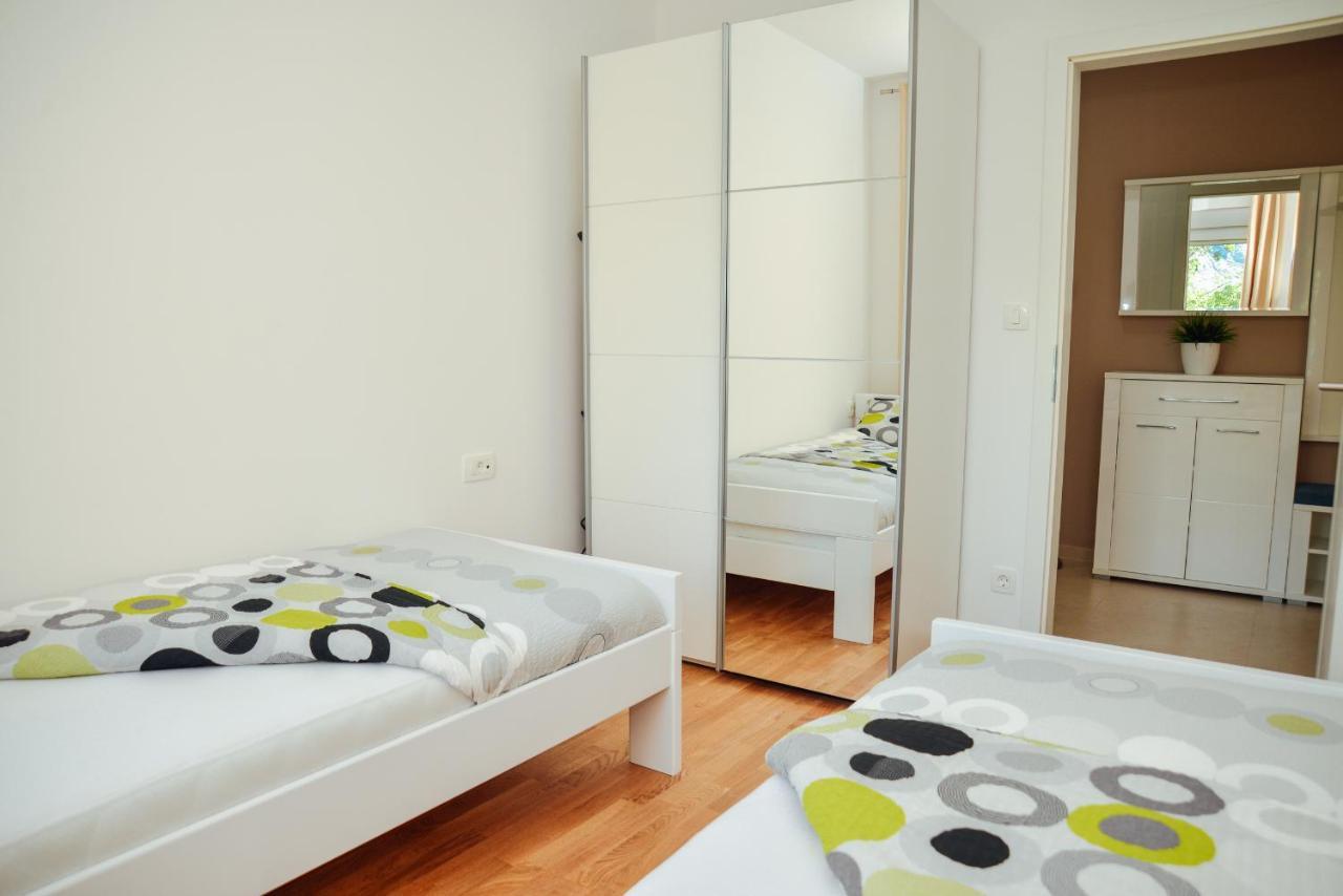 Ily Apartment With Sea View Kotor Exteriör bild